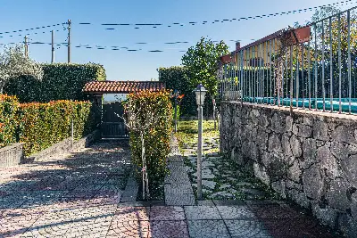 Villa in vendita, Via Lucio Piccolo, Zafferana Etnea