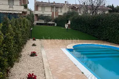 Villa in vendita, Via Romano Scarpa, Roma