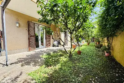 Villa in vendita, Via Appia Pignatelli, Roma