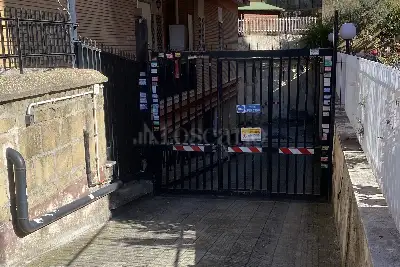 Box in vendita, Via Angelo Mosso 31, Roma