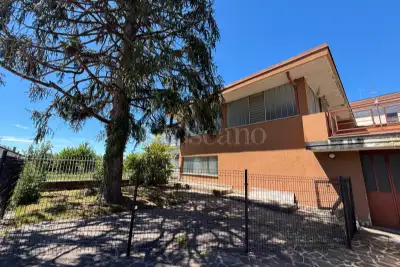 Magazzino in vendita, Via Padre G. Vaghi, Cantù