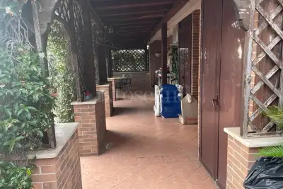 Attico in vendita, via tito livio, Pomezia