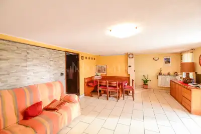 Casa Indipendente in vendita, Via Galvani Luigi, Como