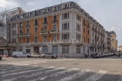 Casa in vendita, Via Ugo Bassi, Milano