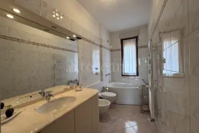 Casa in vendita, Via Albino, Milano