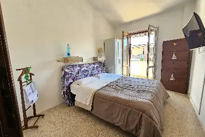 Villino a Schiera in vendita, Via Lago di Como, Pomezia