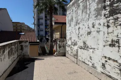 Casa Indipendente in vendita, Via Giuseppe Parini, Giarre