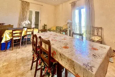 Villa in vendita, Via Giacomo Leopardi, Nepi