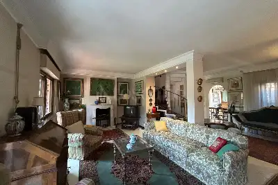 Villa in vendita, Via Mezzocorona, Roma