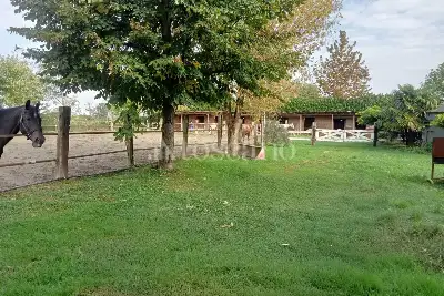 Capannone in vendita, Via Oriolo, Castelleone