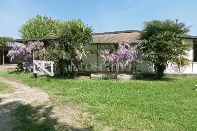 Capannone in vendita, Via Oriolo, Castelleone