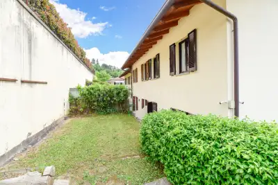 Villino a Schiera in vendita, Via Fontanella, Longone al Segrino