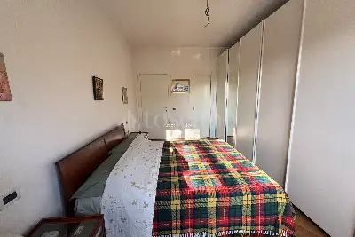 Casa in vendita, Via Lorenteggio, Milano