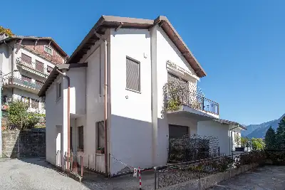 Casa in vendita, Via Leonardo Da Vinci, Como