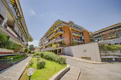 Casa in vendita, Via Vincenzo Ussani, Roma