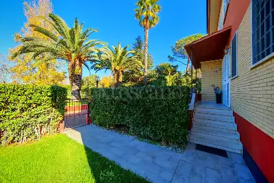 Villa Plurifamiliare in vendita, Via Tespi, Roma