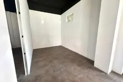 Negozio in vendita, Via Fratelli Cairoli, Ladispoli