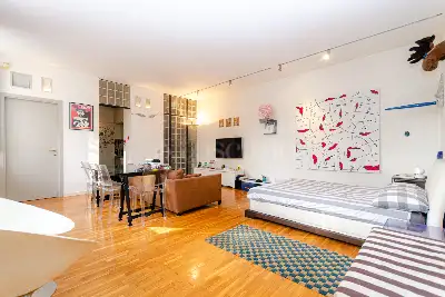 Casa in vendita, Via Cola Montano, Milano