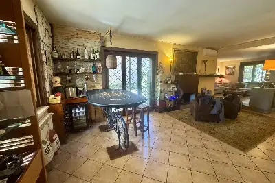 Villa in vendita, Via Torcegno, Roma