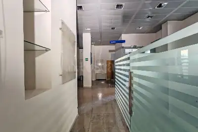 Negozio in vendita, Piazza Giovanni Paolo II , San Vito dei Normanni