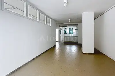 Negozio in vendita, Via G. Perantoni Satta 27, Sassari