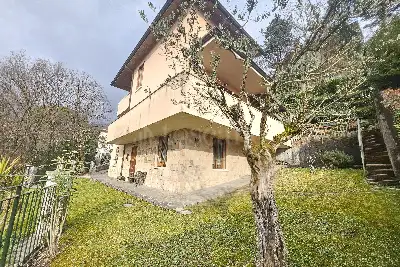 Villa in vendita, Via Cesare Battisti, Bovezzo