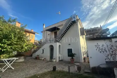 Villa in vendita, Via Capo Linaro, Roma