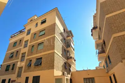 Casa in vendita, Via Tuscolana, Roma