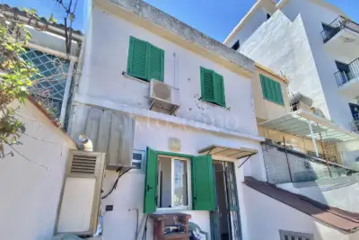 Casa Indipendente in vendita, Salita Montepiselli 10, Messina
