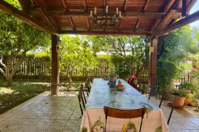 Villino a Schiera in vendita, Via della Marranella di Marino, Roma
