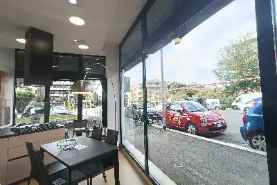 Attività Commerciale in vendita, Largo Gaetano la Loggia, Roma