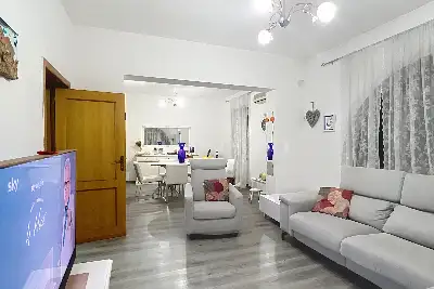 Villa Bifamiliare in vendita, Via Giuseppe Nigra, Sassari