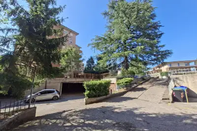 Garage in vendita, Via F. Petrarca, Brescia