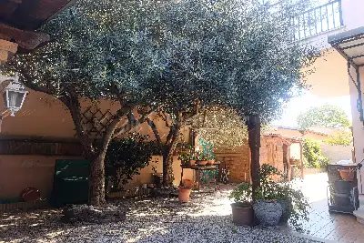 Villa Plurifamiliare in vendita, Viale della Stazione, Anzio