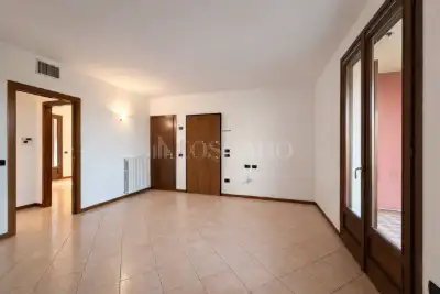 Casa in vendita, Via Castelletto, Pozzolengo