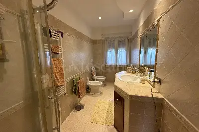 Casa in vendita, Piazza Leonardo Da Vinci, Ciampino