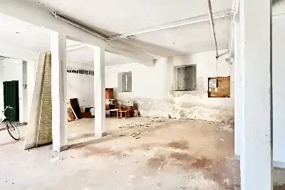 Magazzino in vendita, Via indipendenza 89, Brescia