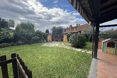 Villa in vendita, Via Ermanno Wolf Ferrari, Roma