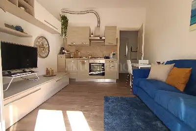 Casa in vendita, Via G. Garibaldi, Casalecchio di Reno