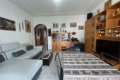 Casa in vendita, Via Lorenteggio, Milano
