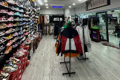 Negozio in vendita, Via dell'Appagliatore, Roma