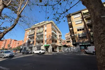 Casa in vendita, Corso Duca di Genova, Roma