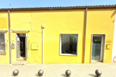 Laboratorio in vendita, Via Acquedotto, Olbia
