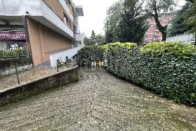 Box in vendita, Via Pasubio, Milano