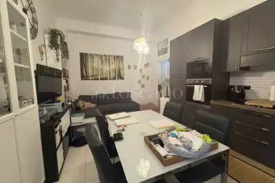 Casa in vendita, Via Biella, Milano