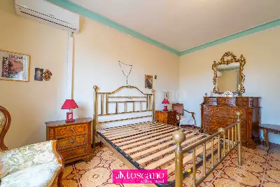 Palazzo in vendita, Via Venafiorita 13, Olbia, Olbia