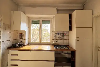 Casa in vendita, Via Lorenteggio, Milano