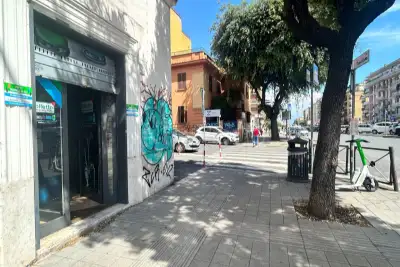 Negozio in affitto, Via Tuscolana, Roma