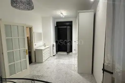 Casa in affitto, Via Camillo Rosalba, Bari