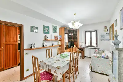 Casa in vendita, Via Ettore Brambilla, Cantù